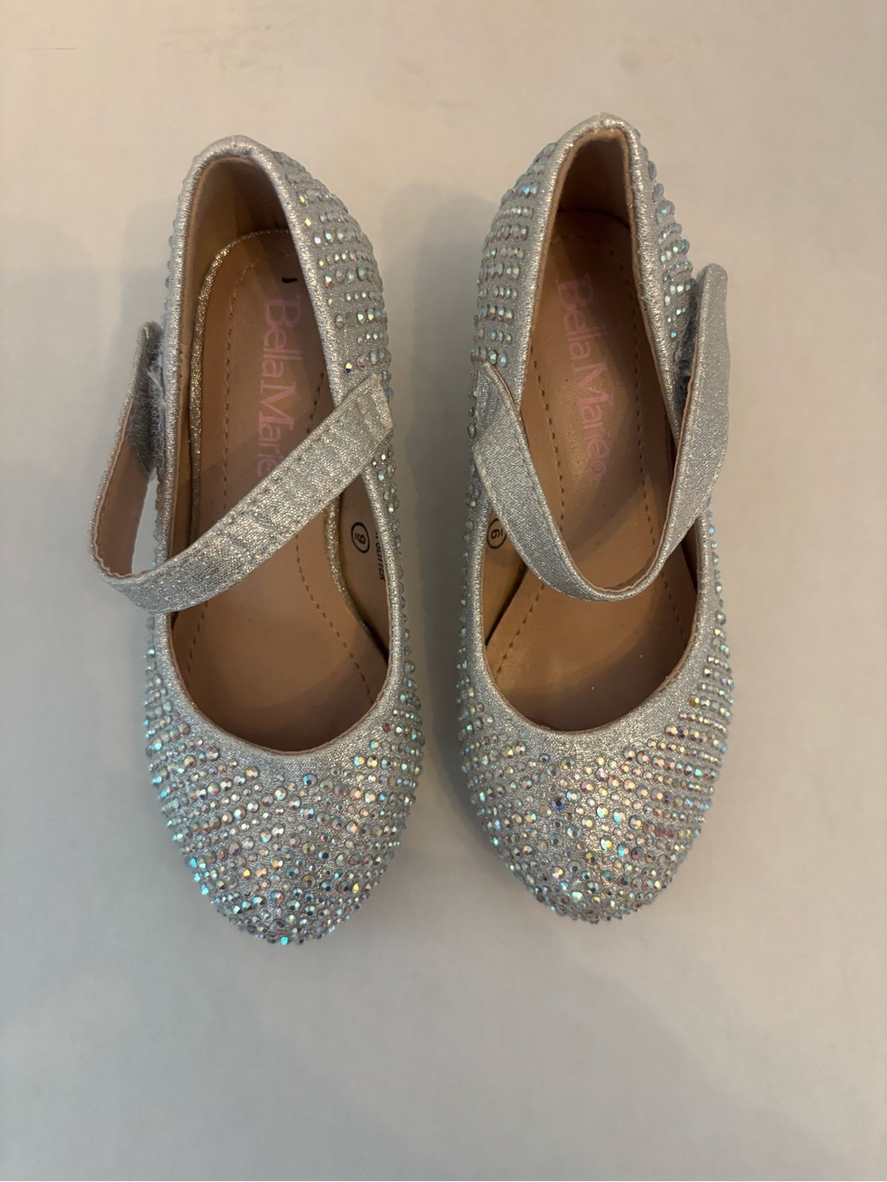 Silver Sparkle Rhinestone Mary Jane Shoes for Kids. Size 9 kids.